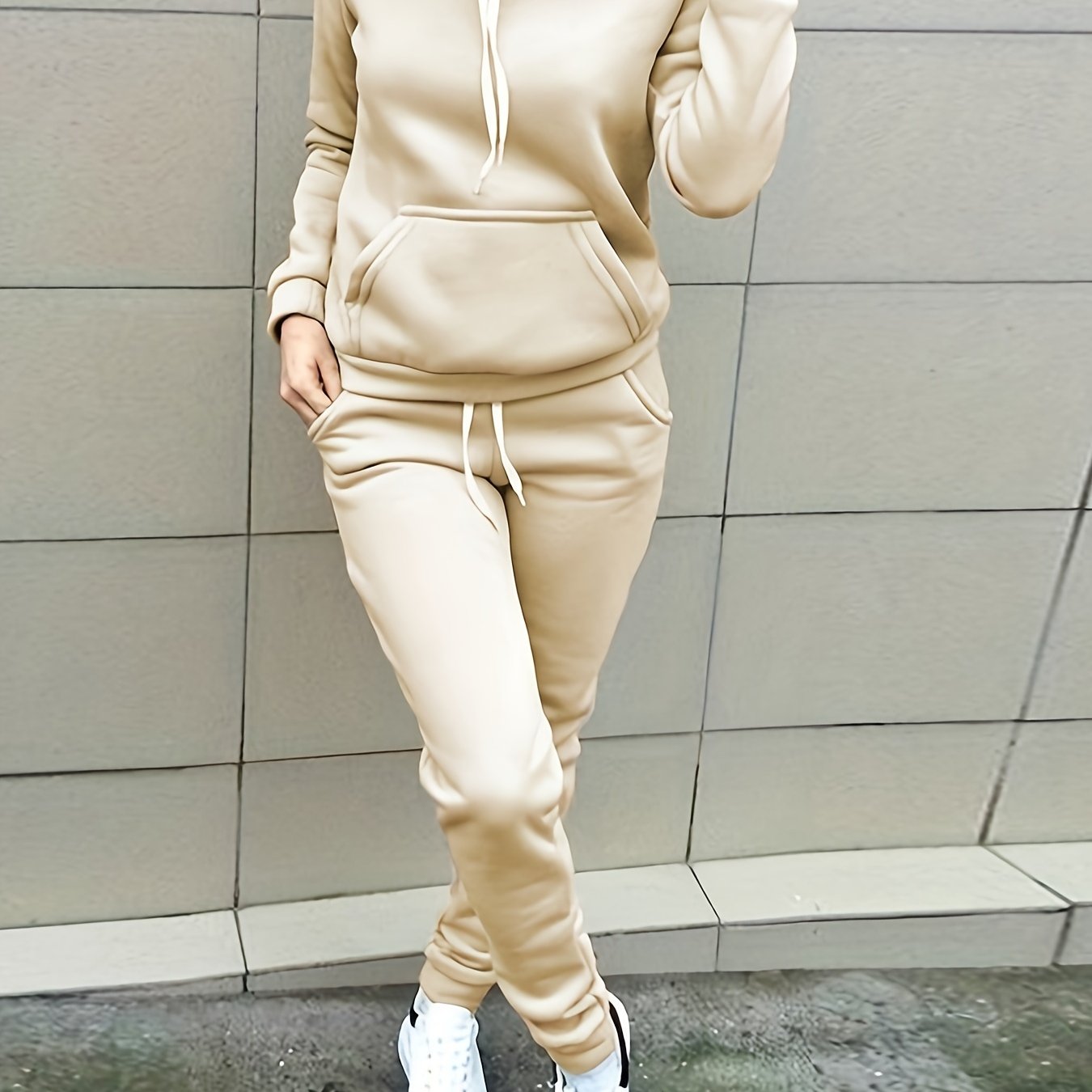 Set Deportivo de Sudadera y Pantalón para Mujer – Cómodo, Casual y Perfecto para Invierno