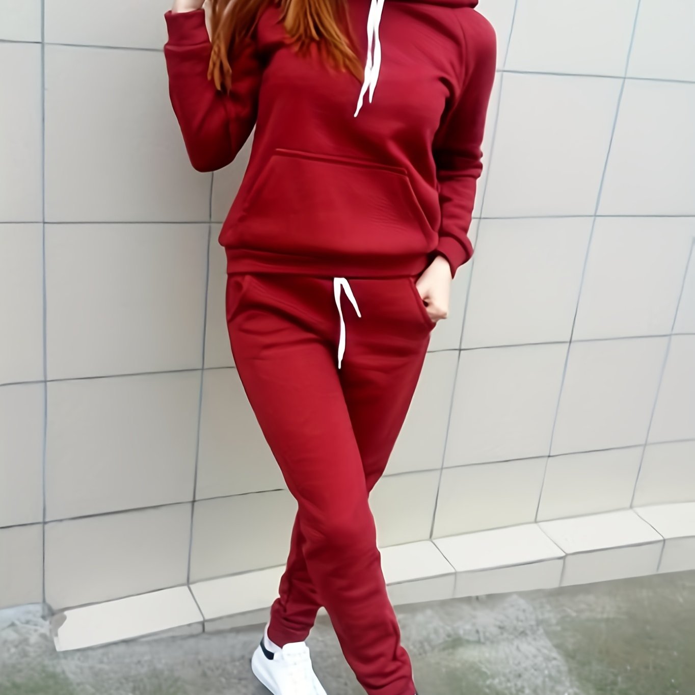 Set Deportivo de Sudadera y Pantalón para Mujer – Cómodo, Casual y Perfecto para Invierno